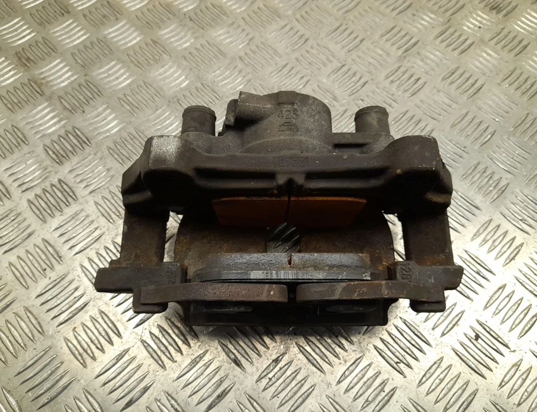 VOLVO V90 2 generation (2016-2024) Vänster fram bromsok 31471663 27637722