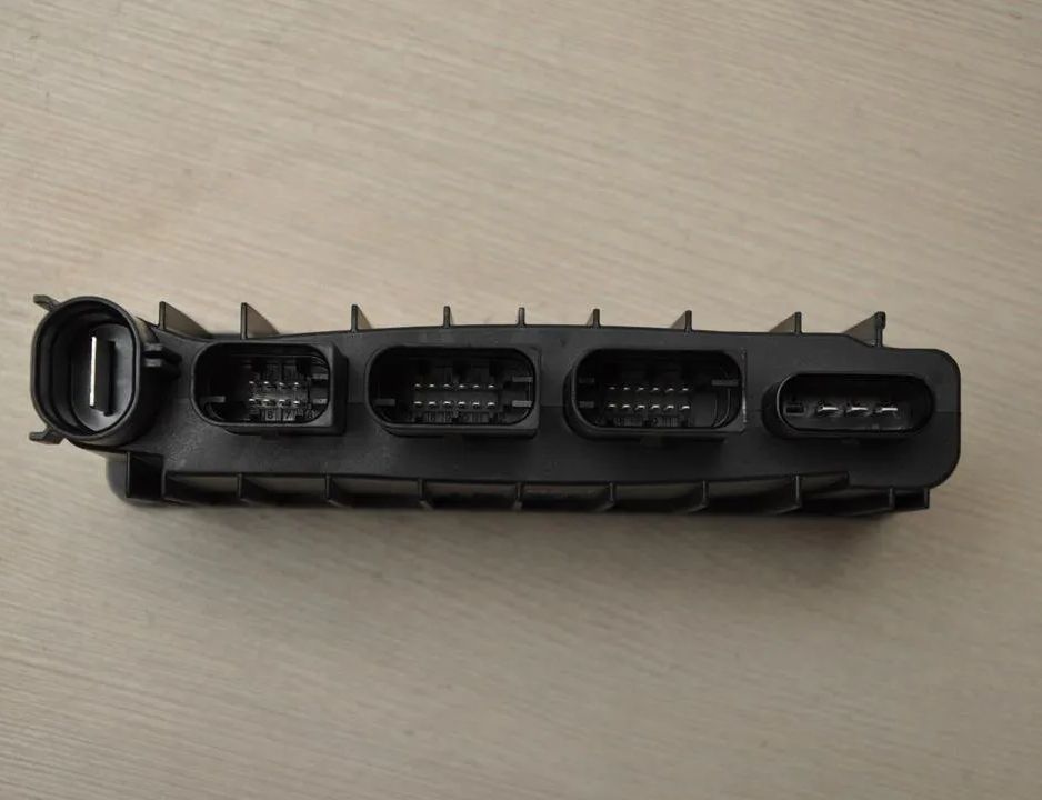 BMW 2 Series F44 (2019-2023) Strömfördelningslåda 8661071 28685854