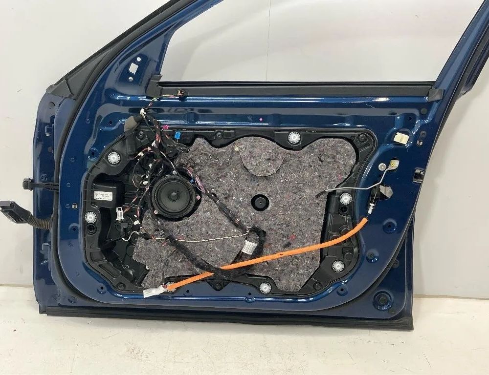 BMW 5 Series G30/G31 (2016-2023) Höger främre dörr 7408962 32187231