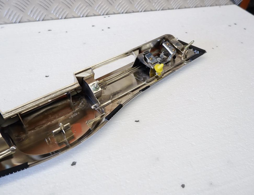 TOYOTA Prius 2 generation (XW20) (2003-2011) Baklucka Kåpa Trim 76801-47050 24603966