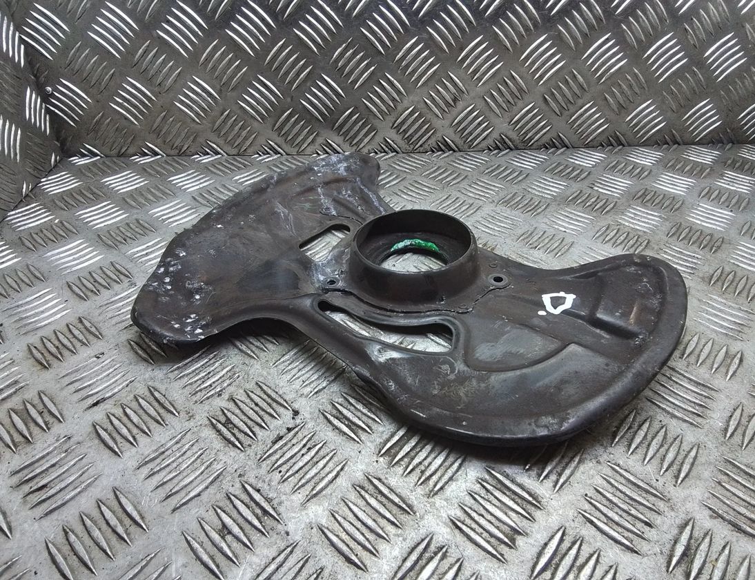 MERCEDES-BENZ C-Class W204/S204/C204 (2004-2015) Främre höger bromsskiva skydd A2044202644 25939517