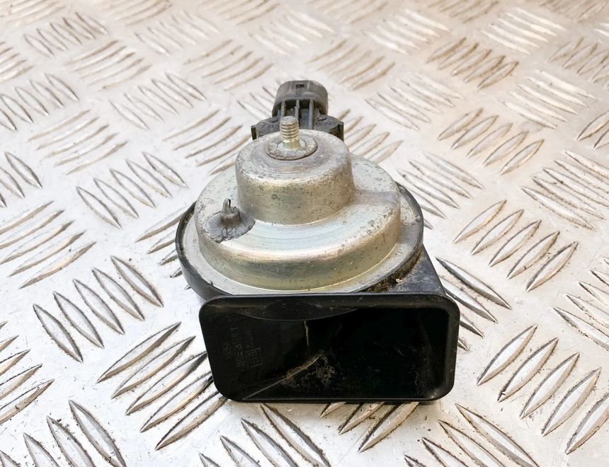 BMW 1 Series E81/E82/E87/E88 (2004-2013) Hornsignal 0055306,7192039,55306,A046522,AM80S 10876481