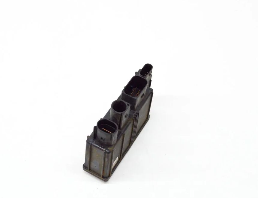 BMW 2 Series F22/F23 (2013-2020) Strömfördelningslåda P00146531,8647255,P00115882,18576710 11786242