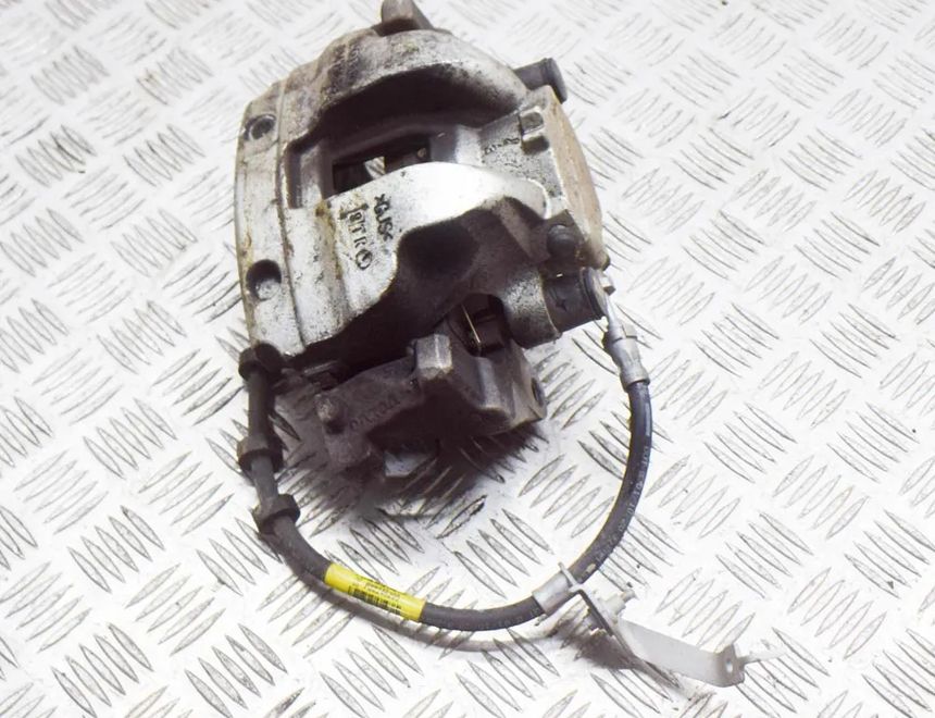 VOLVO XC40 1 generation (2017-2024) Vänster fram bromsok 31471663 12056785