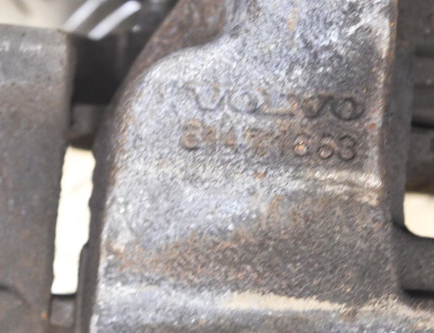 VOLVO XC60 1 generation (2008-2017) Vänster fram bromsok 31471663 13507528