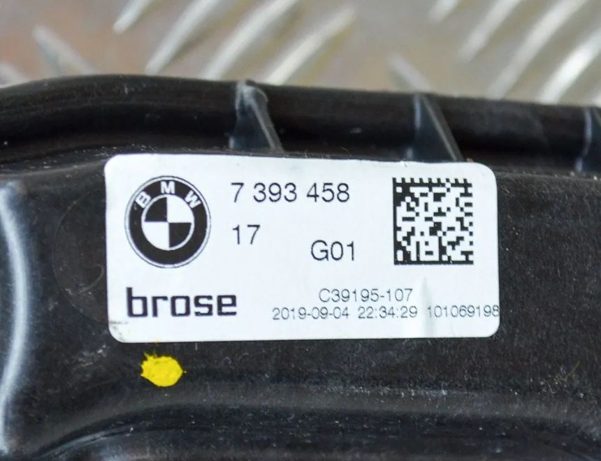 BMW X3 M F97 (2019-2023) Främre höger dörrfönsterhiss 7393458,C39195-107 13845647
