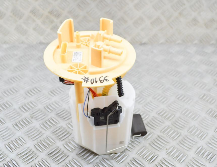 MERCEDES-BENZ GLS-Class X166 (2015-2020) Bränslepump i tank A1674700594 17958068