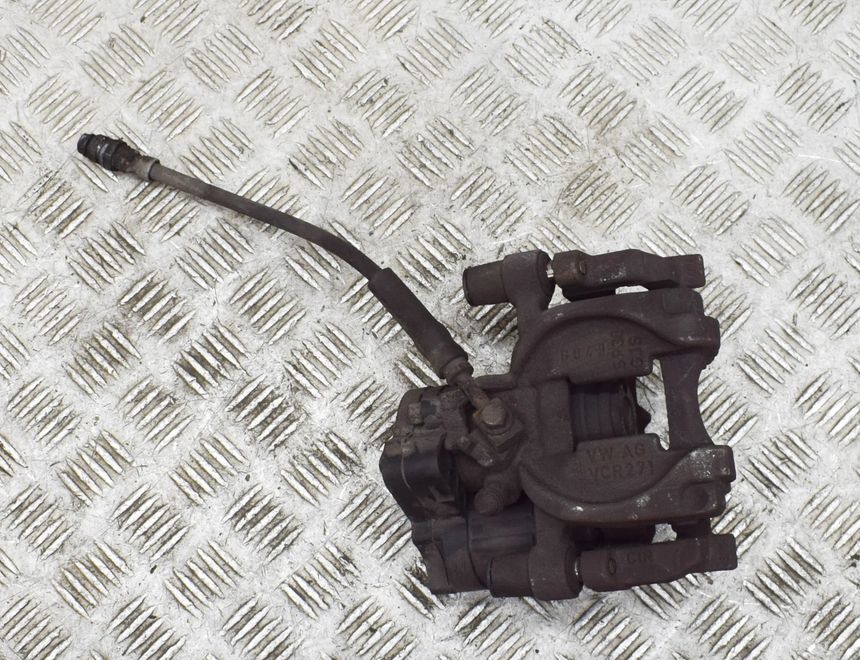 SKODA Karoq 1 generation (2017-2024) Bromsok höger bak 8V0615424D 21597202