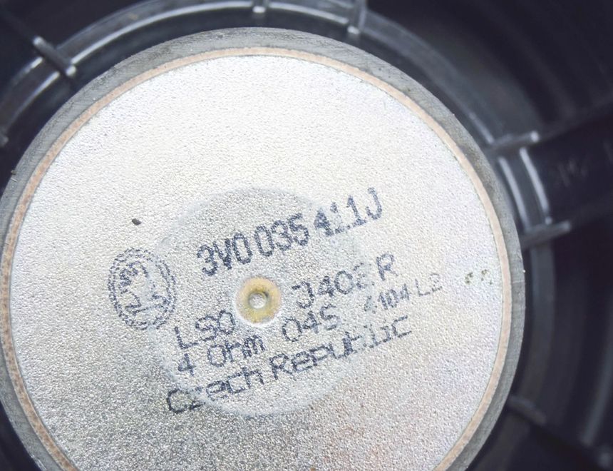 SKODA Kamiq 1 generation (2019-2023) Höger främre dörrhögtalare 3V0035411J 21615113