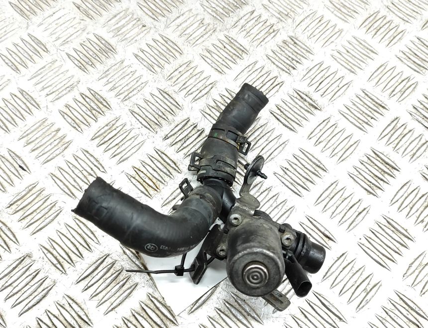 MERCEDES-BENZ C-Class W204/S204/C204 (2004-2015) Värmeradiatorventil 0612794A,A6512000231,A6512032282 22534227