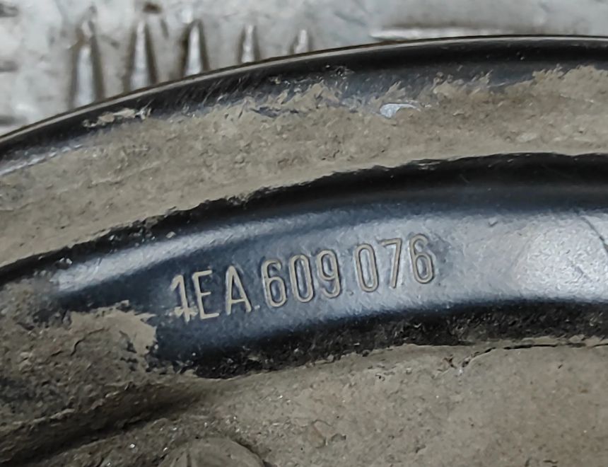 AUDI Q4 Sportback e-tron 1 generation (2021-2024) Bakre höger hjulnav 1EA505434P,1EA609076 23870374