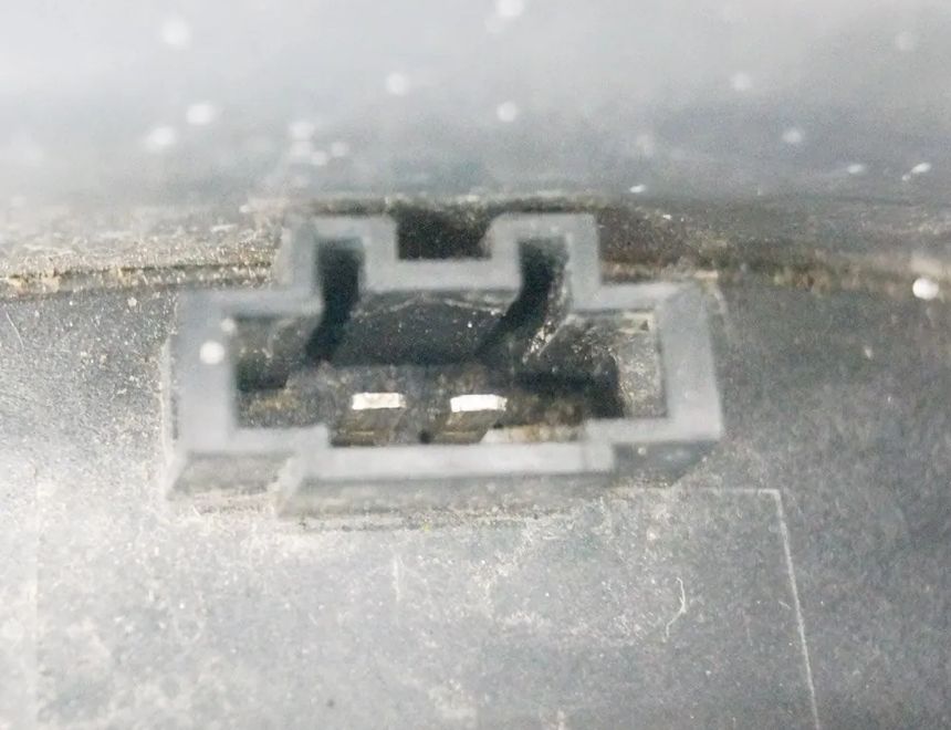 MERCEDES-BENZ E-Class W212/S212/C207/A207 (2009-2016) Fönsterhiss för höger bakdörr A2128200076,A2128900867,A2127301679,A0020058299,A2047601634,A2125407605,A2129004206,A0997300635,A2128201202 2387510