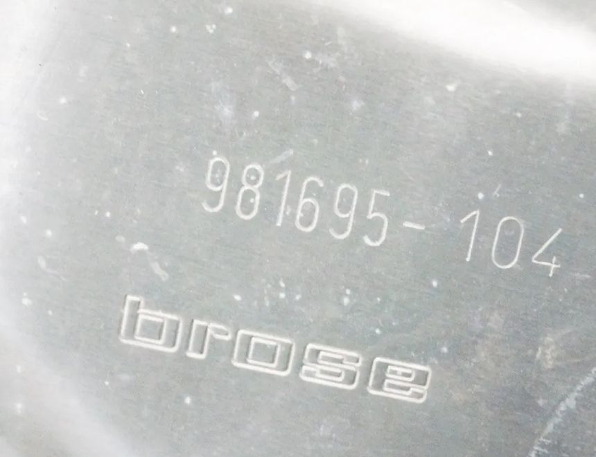 MERCEDES-BENZ E-Class W212/S212/C207/A207 (2009-2016) Fönsterhiss för höger bakdörr A2128200076,A2128900867,A2127301679,A0020058299,A2047601634,A2125407605,A2129004206,A0997300635,A2128201202 2387510