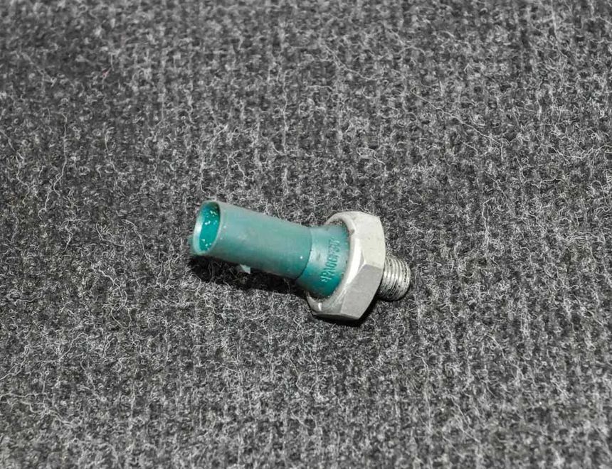 VOLKSWAGEN Golf 7 generation (2012-2024) Oljetrycksmätare 036919081C 2529837