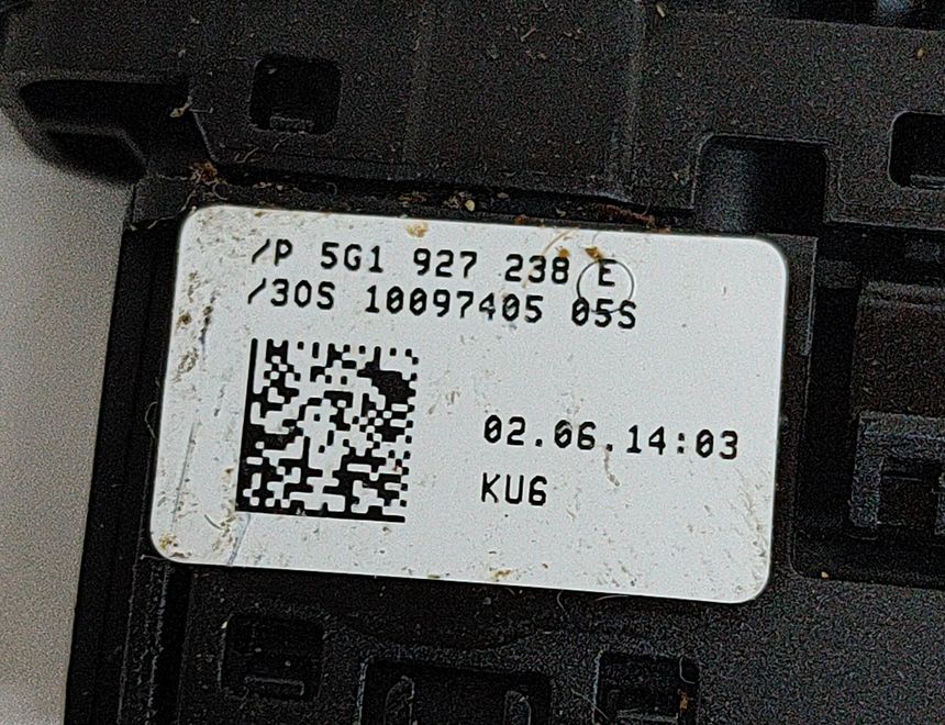 VOLKSWAGEN Golf R 7 generation (2013-2019) Parkeringshjälpsomkopplare 5G1927238E 25804399