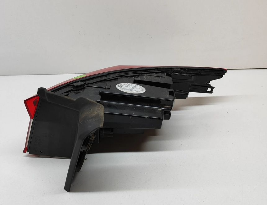 SKODA Enyaq 1 generation (2020-2023) Vänster bakljus bak 5LA945207 25980390