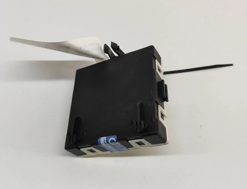 MERCEDES-BENZ C-Class W205/S205/C205 (2014-2023) Styrenhet för vänster bakdörr A2059010507,A2229025411,2841533513300,A2059004521 28483928