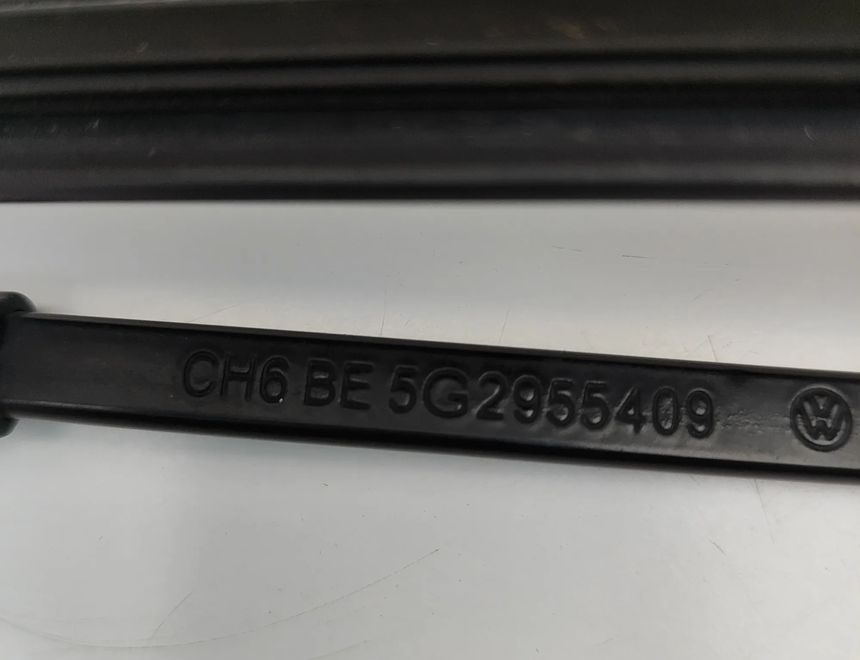 VOLKSWAGEN Golf R 7 generation (2013-2019) främre torkararmar 5G2955409,5G2955410B 29014744
