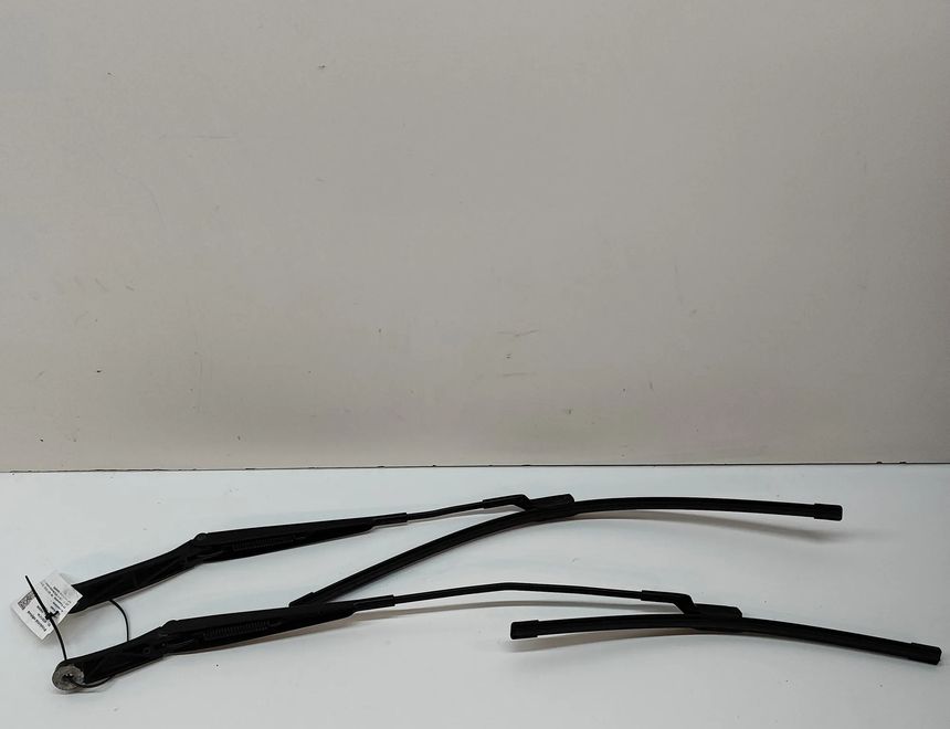 VOLKSWAGEN Golf R 7 generation (2013-2019) främre torkararmar 5G2955409,5G2955410B 29014744