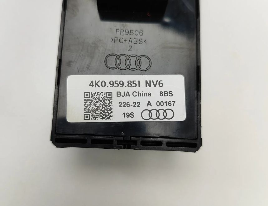 AUDI e-tron Sportback 1 generation (2019-2024) Vänster främre dörrfönsterbrytare 4K0959851 30467119