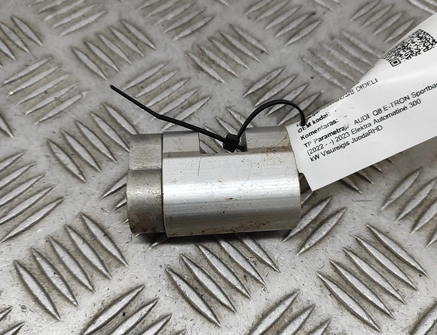 AUDI Q8 4M (2018-2024) Luftkonditioneringens expansionsventil 4M0816805B 30491124