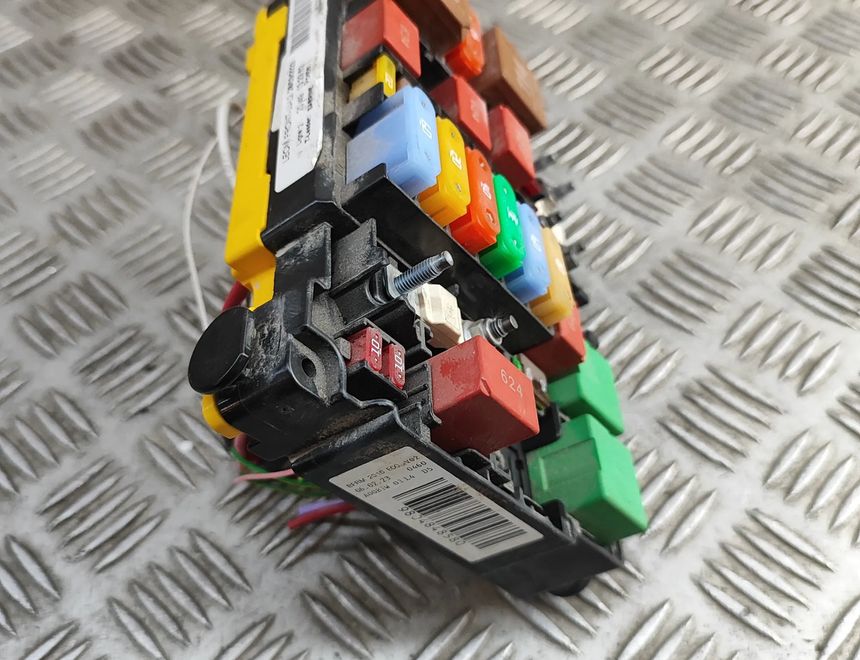 JEEP Avenger 1 generation (2023-2023) Säkringsdosa 52228203,9804848580 30783258