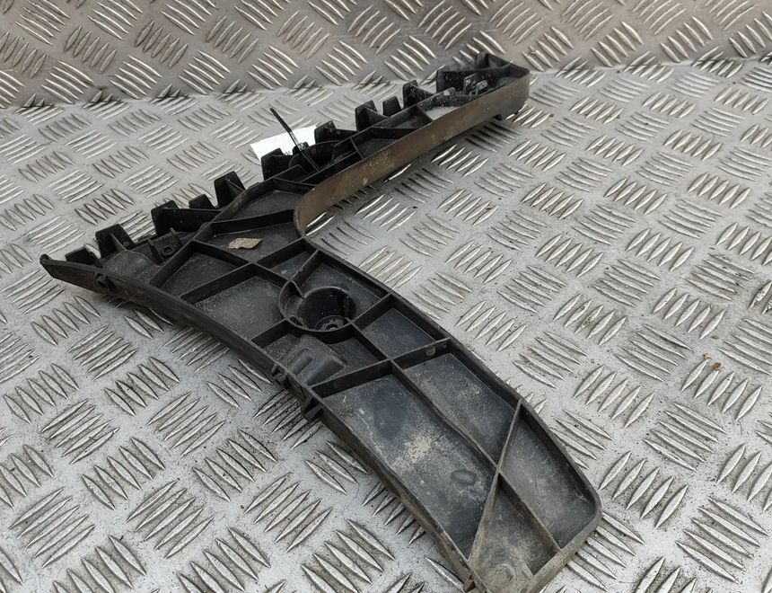 AUDI A6 C7/4G (2010-2020) Bakre höger stötfångarfäste 4G9807453C 31047466