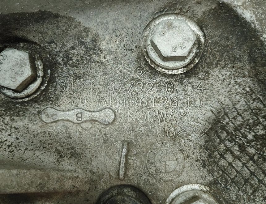 BMW Z4 E89 (2009-2017) Främre höger hjulnav 6773210 31151478