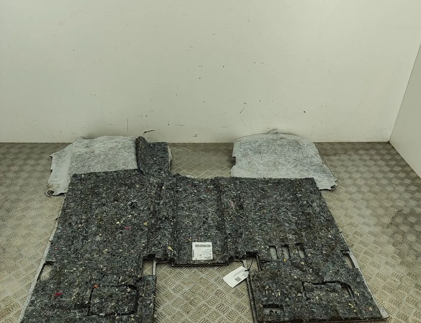 VOLKSWAGEN Multivan T7 (2021-2024) Invändig matta 7T2863704J 32578564