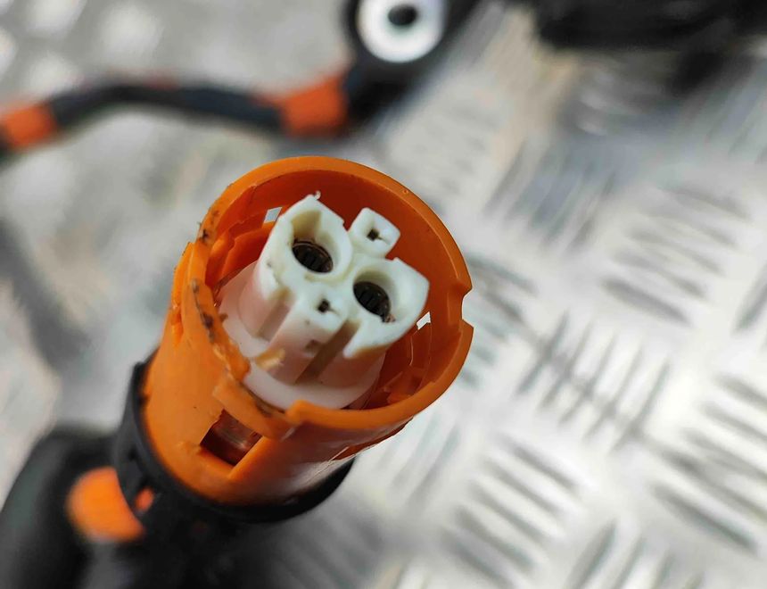 BMW 5 Series G30/G31 (2016-2023) Batterikabel 9884543,9884542 32595717