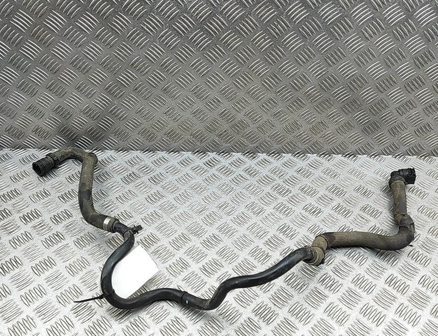 PEUGEOT 3008 2 generation (2017-2023) Kylvätskeslangrör 9822731080 32981382