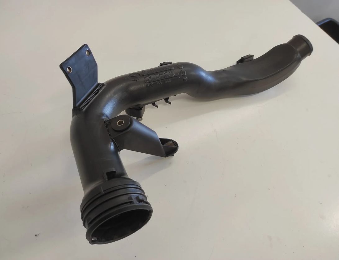 SKODA Superb 1 generation (2001-2008) Intercooler slangrör 8E0145762B,3B0145762B,8E0145840 18785102