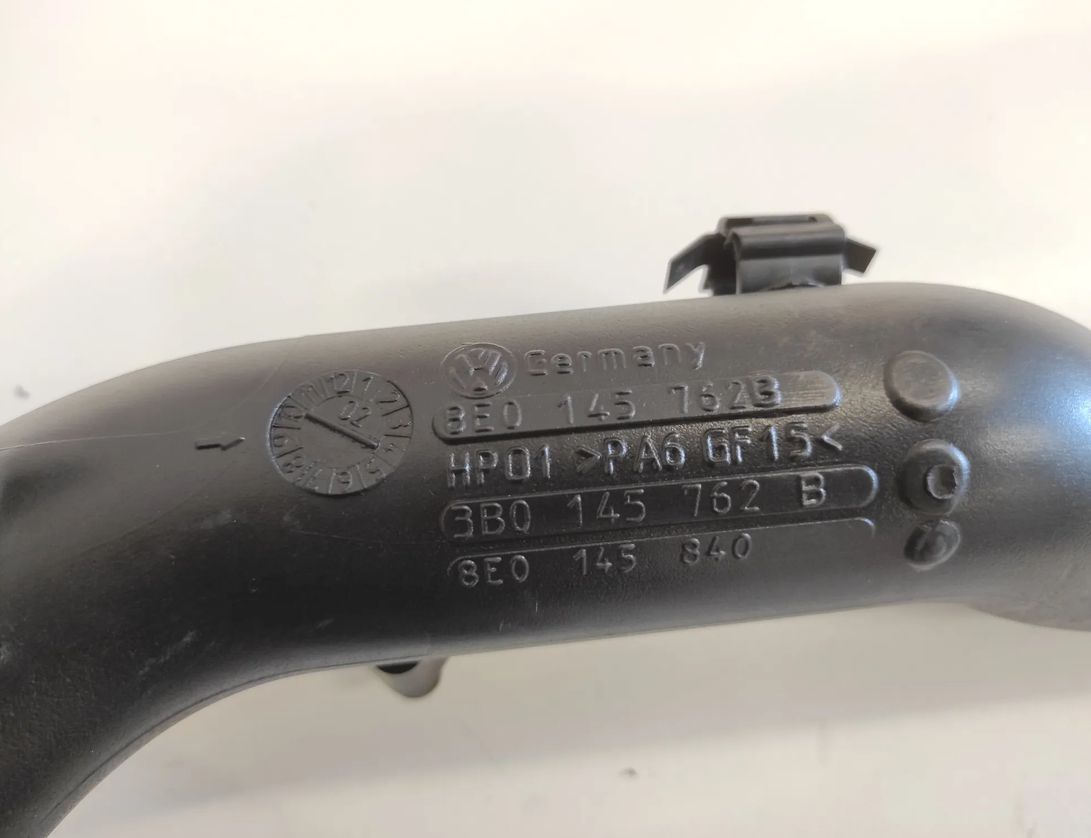 SKODA Superb 1 generation (2001-2008) Intercooler slangrör 8E0145762B,3B0145762B,8E0145840 18785102