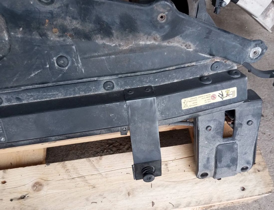 BMW M6 E63/E64 (2004-2010) Slam Panel Frame Kit 7185487,7184455,7008755,7034256,7125705,7898283,7898285,7899879,7839346,7839348,7835873,7834743,7521014 27274374