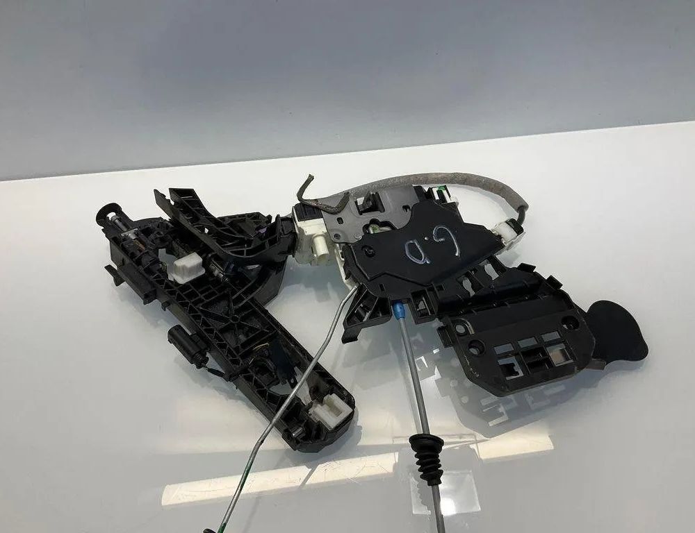 MERCEDES-BENZ M-Class W166 (2011-2015) Bakre höger dörrlås 2047302835,A2047302835 31951147