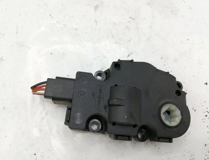 MERCEDES-BENZ M-Class W164 (2005-2011) Ventilator för kupévärmare EFB326 25522360