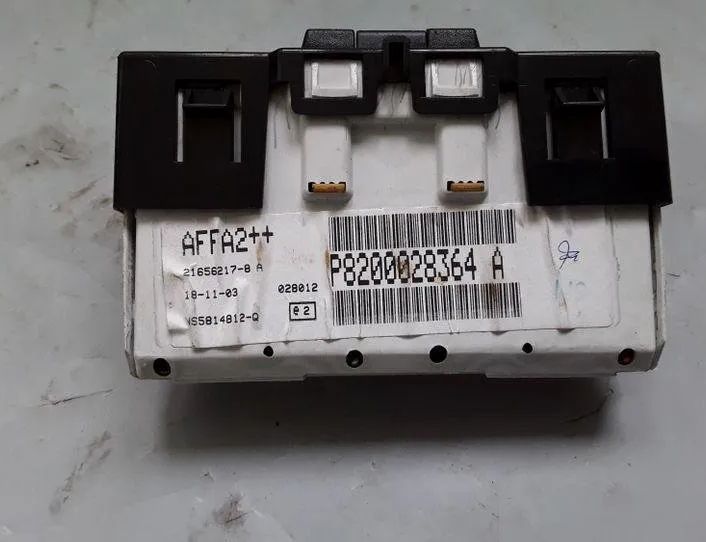 RENAULT Clio 2 generation (1998-2013) Navigationsdisplay 8200028364A,P8200028364A,216562178A 25522877