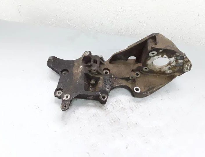 VOLKSWAGEN Tiguan 1 generation (2007-2017) Generatorfäste 03L903143D 25523821