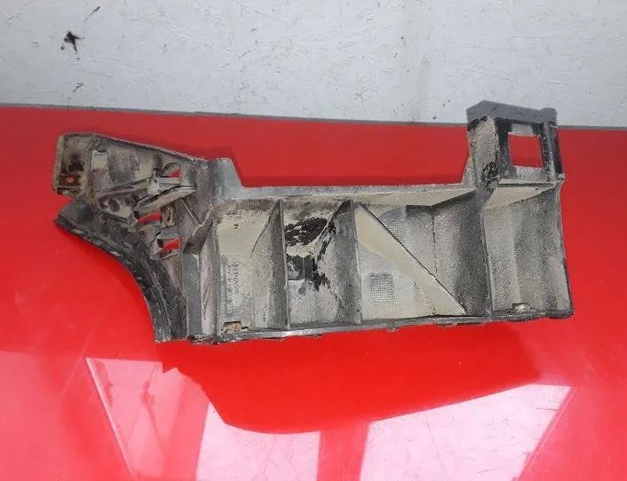 VOLKSWAGEN Polo 4 generation (2001-2009) Bakre höger stötfångarfäste 6Q6807376 25541453