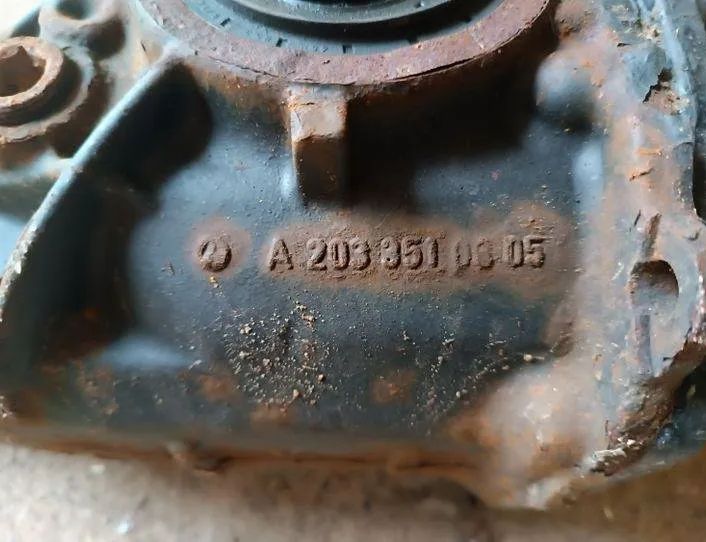 MERCEDES-BENZ C-Class W203/S203/CL203 (2000-2008) Bakre differential A2033510605 25557729