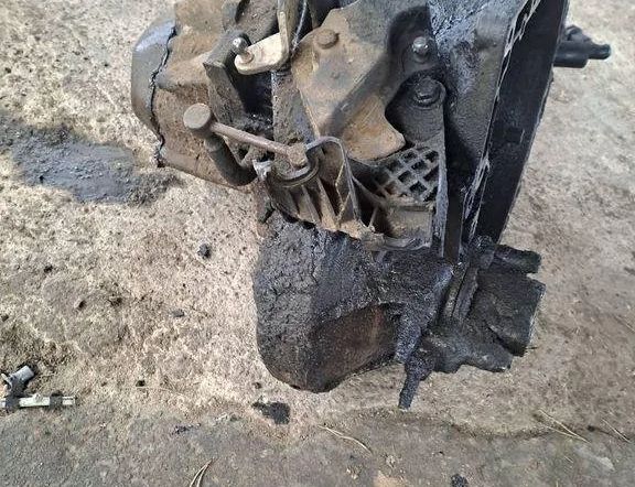 PEUGEOT Partner 2 generation (2008-2023) Växellåda 20DP33 30356352