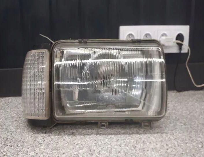 AUDI 200 C2 (1979-1982) Fram höger strålkastare 12296400 27198316