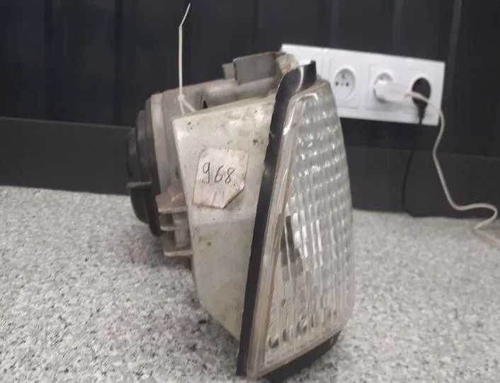 AUDI 200 C2 (1979-1982) Fram höger strålkastare 12296400 27198316