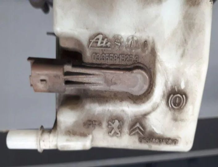 PEUGEOT 3008 986 (1996-2004) Bromsservoförstärkare 9654002180 27203527