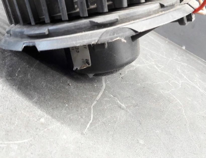 VOLKSWAGEN Polo 2 generation (1981-1994) Innervärmare 6n1819021 30117738