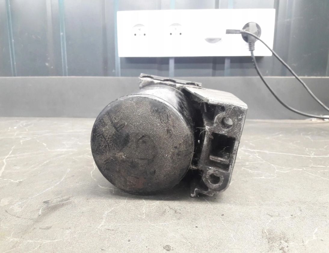 MERCEDES-BENZ E-Class W210 (1995-2002) Oljefilterhållare 6040920108 30128346