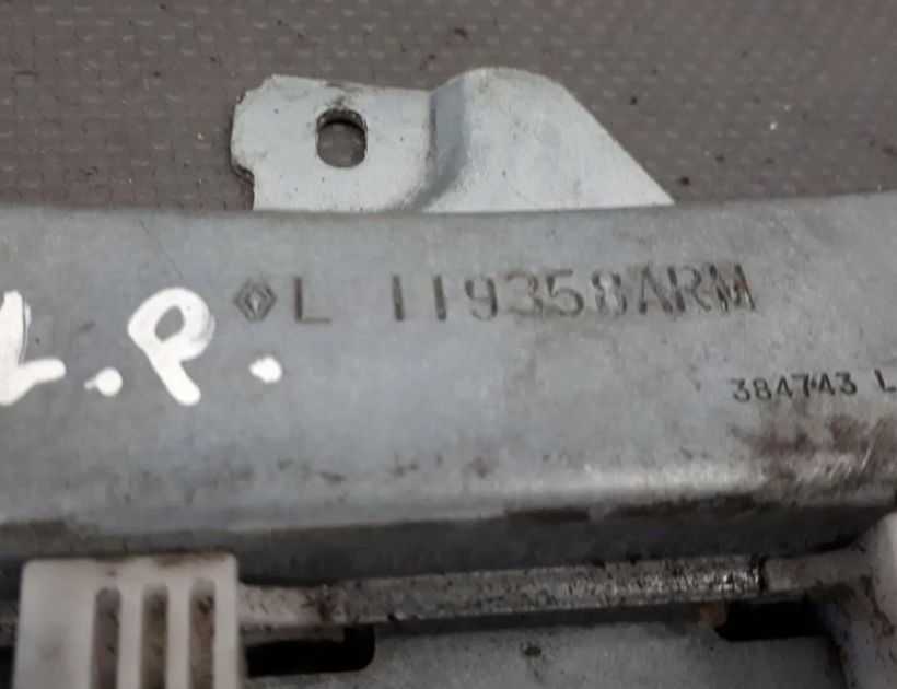 RENAULT Twingo 1 generation (1993-2007) Främre höger dörrfönsterhiss 119358ARM 30168207
