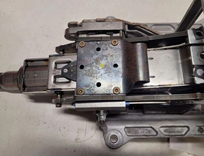 AUDI A6 C6/4F (2004-2011) Rattstångsmekanism 4F09058582,4F0419512P 27077601