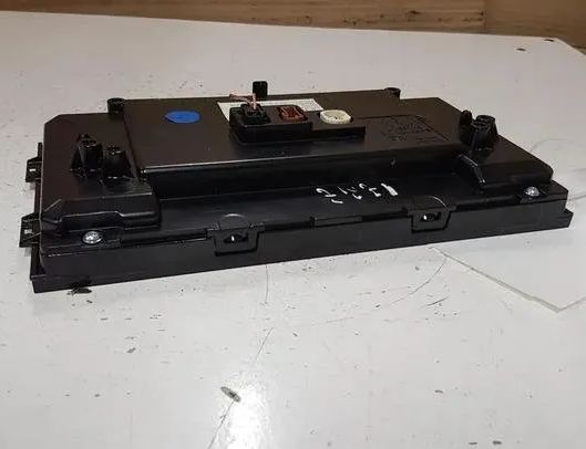 PEUGEOT 308 T9 (2013-2021) Navigationsdisplay 981148628000,A12415 27111522