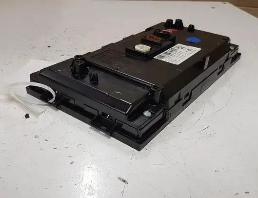 PEUGEOT 308 T9 (2013-2021) Navigationsdisplay 981148628000,A12415 27111522